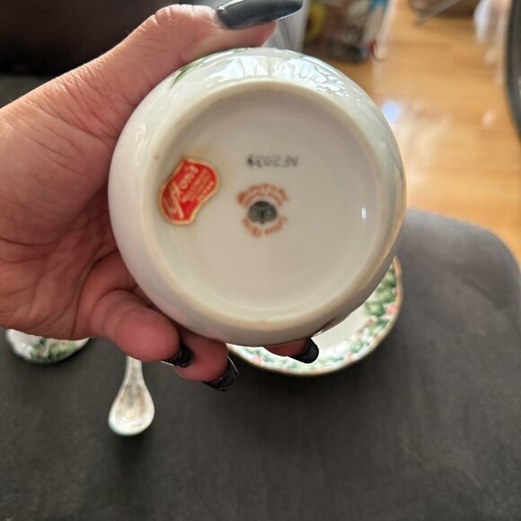 Vintage Lefton China “Holly & Berry”   Sugar Bowl W/ Lid Spoon & Saucer - Picture 8 of 8